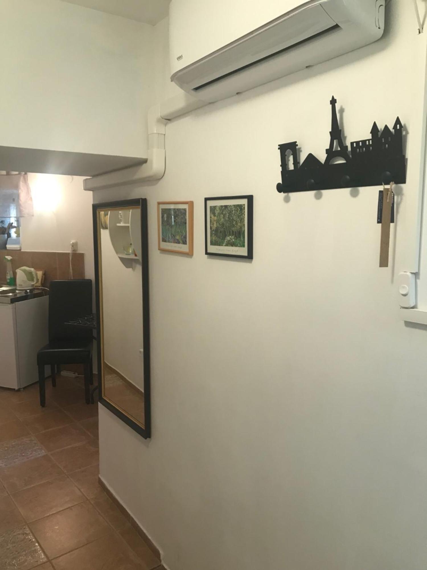 Apartments Lavandis Murter Bilik gambar